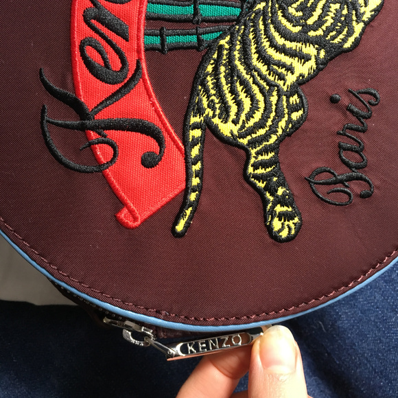 BRAND NEW Kenzo Tiger Round Crossbody Bag - Picture 7 of 8